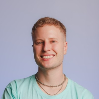 Vin&iacute;cius Gucvi